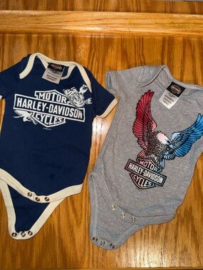 Harley-Davidson Kids Navy and Gray Logo newborn onsies Set